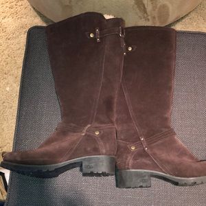 Ugg brown boots